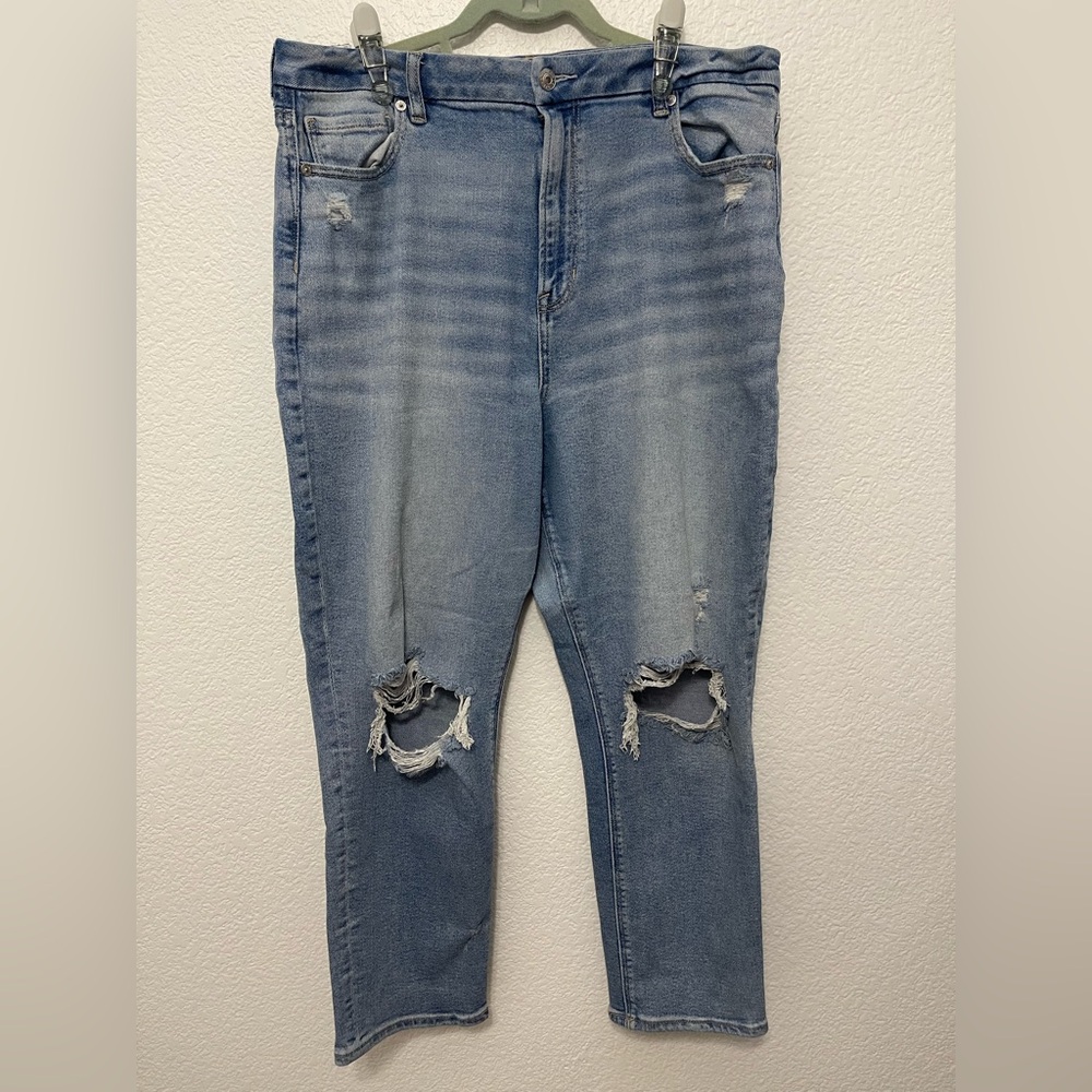 American Eagle Outfitters Light Blue Boyfriend Jeans